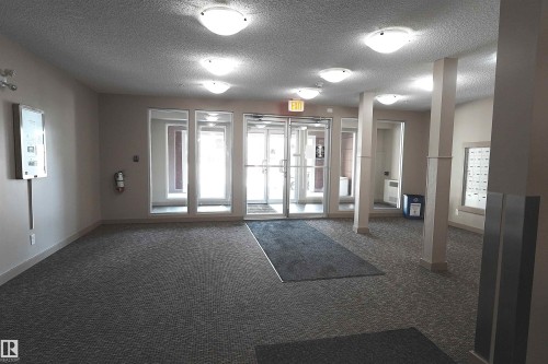313 3211 James Mowatt Trail, Edmonton, AB - Indoor Photo Showing Other Room