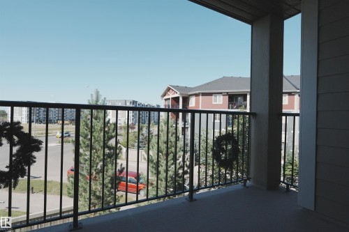 313 3211 James Mowatt Trail, Edmonton, AB - Outdoor