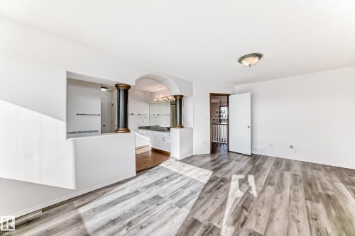 10315 175 Avenue, Edmonton, AB - Indoor