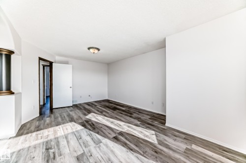 10315 175 Avenue, Edmonton, AB - Indoor Photo Showing Other Room