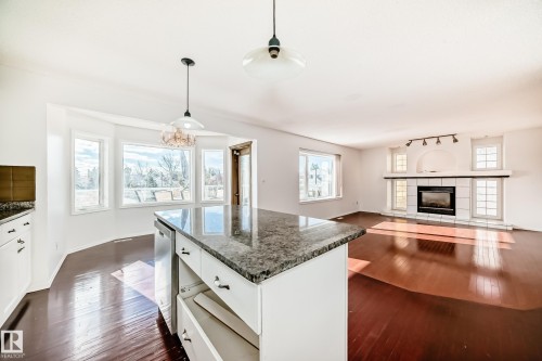 10315 175 Avenue, Edmonton, AB - Indoor With Fireplace