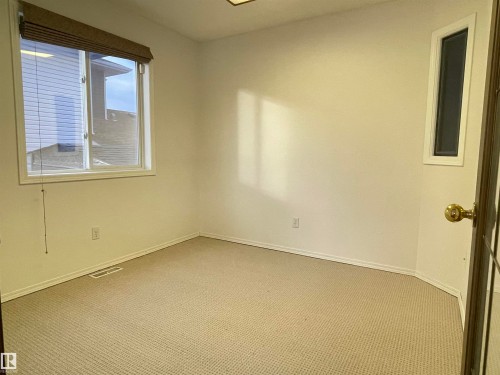 10315 175 Avenue, Edmonton, AB - Indoor Photo Showing Other Room