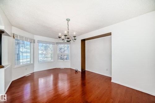 10315 175 Avenue, Edmonton, AB - Indoor Photo Showing Other Room