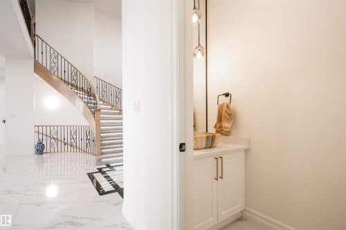 320 50452 Rge Rd 245, Rural Leduc County, AB - Indoor Photo Showing Other Room