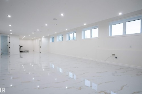 320 50452 Rge Rd 245, Rural Leduc County, AB - Indoor Photo Showing Other Room