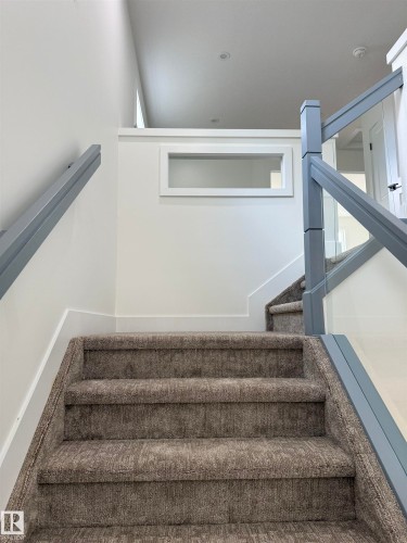 11927 123 Street, Edmonton, AB - Indoor Photo Showing Other Room