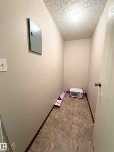 303 10842 107 Street, Edmonton, AB - Indoor Photo Showing Other Room