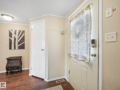 407 Oak Wood Crescent, Edmonton, AB - Indoor Photo Showing Other Room