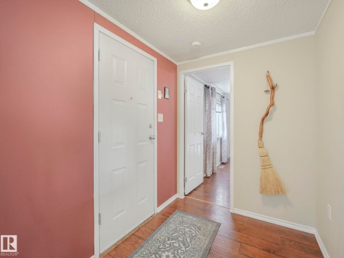 407 Oak Wood Crescent, Edmonton, AB - Indoor Photo Showing Other Room