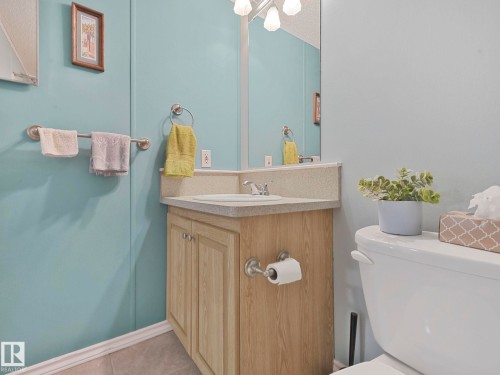 407 Oak Wood Crescent, Edmonton, AB - Indoor Photo Showing Bathroom