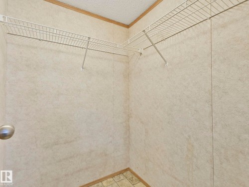 407 Oak Wood Crescent, Edmonton, AB - Indoor