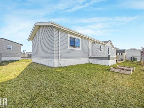 407 Oak Wood Crescent, Edmonton, AB - Outdoor