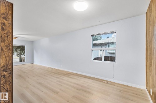 15306 78 Avenue, Edmonton, AB - Indoor Photo Showing Other Room
