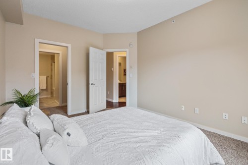 402 10524 77 Avenue, Edmonton, AB - Indoor Photo Showing Bedroom