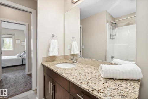 402 10524 77 Avenue, Edmonton, AB - Indoor Photo Showing Bathroom