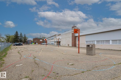 402 10524 77 Avenue, Edmonton, AB - Outdoor