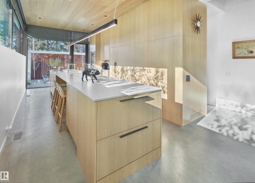 10204 130 Street, Edmonton, AB - Indoor