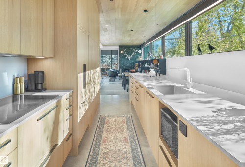 10204 130 Street, Edmonton, AB - Indoor Photo Showing Kitchen