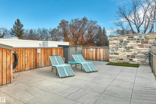 10204 130 Street, Edmonton, AB - Outdoor