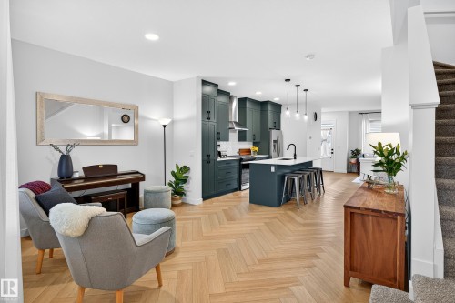 3847 Chrustawka Place, Edmonton, AB - Indoor