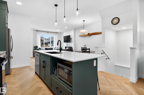 3847 Chrustawka Place, Edmonton, AB - Indoor Photo Showing Kitchen With Upgraded Kitchen