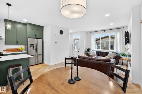 3847 Chrustawka Place, Edmonton, AB - Indoor