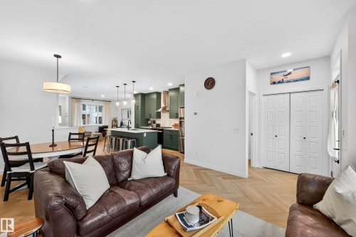 3847 Chrustawka Place, Edmonton, AB - Indoor Photo Showing Living Room