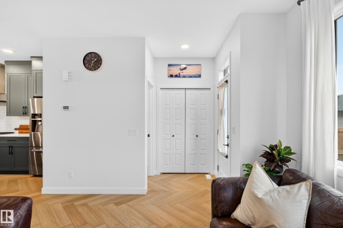 3847 Chrustawka Place, Edmonton, AB - Indoor Photo Showing Other Room