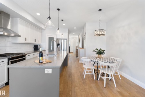 8534 81 Avenue, Edmonton, AB - Indoor Photo Showing Kitchen With Upgraded Kitchen