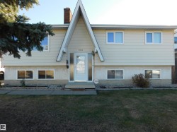 9311 187 Street  Edmonton, AB T5T 1R8