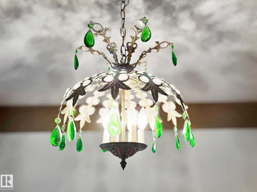 186 Willow Way, Edmonton, AB - Indoor Photo Showing Other Room