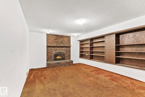 186 Willow Way, Edmonton, AB - Indoor Photo Showing Other Room With Fireplace