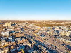 Aerial overview of property's location featuring nearby urban area - 