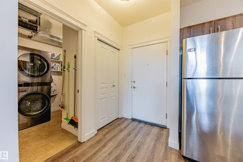 609 10333 112 Street, Edmonton, AB - Indoor Photo Showing Laundry Room