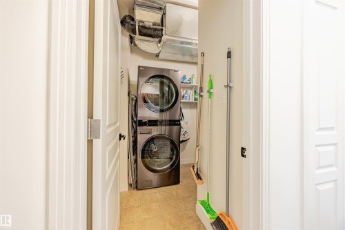609 10333 112 Street, Edmonton, AB - Indoor Photo Showing Laundry Room