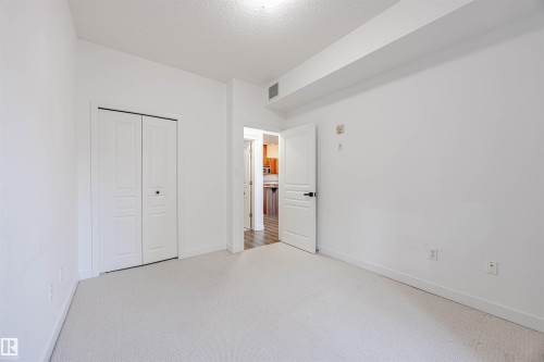 609 10333 112 Street, Edmonton, AB - Indoor