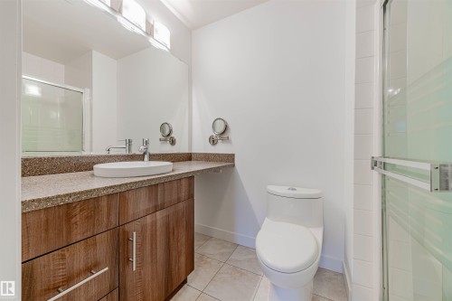609 10333 112 Street, Edmonton, AB - Indoor Photo Showing Bathroom