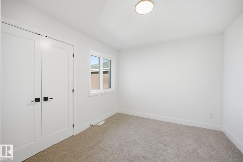 3317 Chickadee Drive, Edmonton, AB - Indoor Photo Showing Other Room