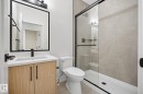 3317 Chickadee Drive, Edmonton, AB  - Indoor Photo Showing Bathroom 