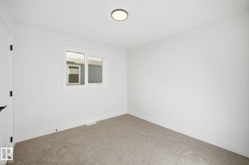 3317 Chickadee Drive, Edmonton, AB - Indoor Photo Showing Other Room