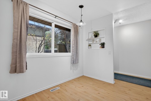 222 Woodbridge Way, Sherwood Park, AB - Indoor Photo Showing Other Room