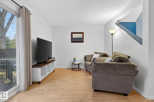 222 Woodbridge Way, Sherwood Park, AB - Indoor