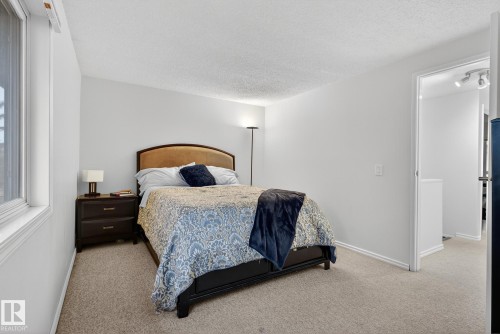 222 Woodbridge Way, Sherwood Park, AB - Indoor Photo Showing Bedroom