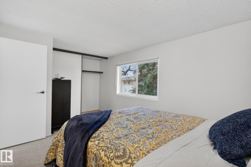 222 Woodbridge Way, Sherwood Park, AB - Indoor Photo Showing Bedroom