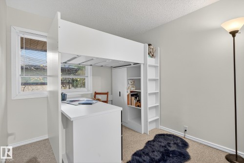 222 Woodbridge Way, Sherwood Park, AB - Indoor