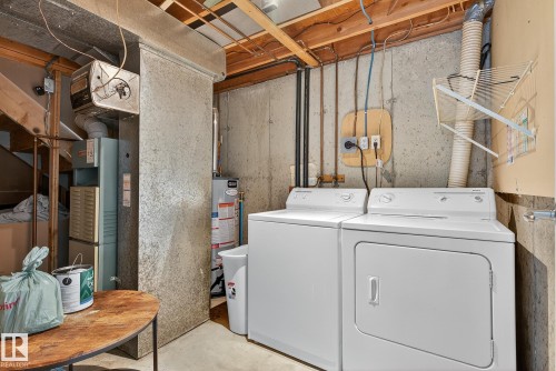 222 Woodbridge Way, Sherwood Park, AB - Indoor Photo Showing Laundry Room