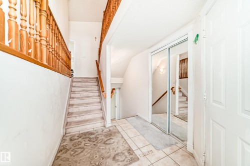 3135 34B Avenue Nw, Edmonton, AB - Indoor Photo Showing Other Room