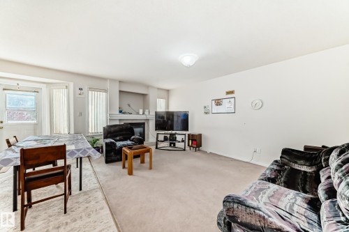 3135 34B Avenue Nw, Edmonton, AB - Indoor Photo Showing Living Room