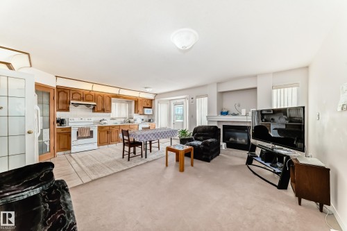 3135 34B Avenue Nw, Edmonton, AB - Indoor