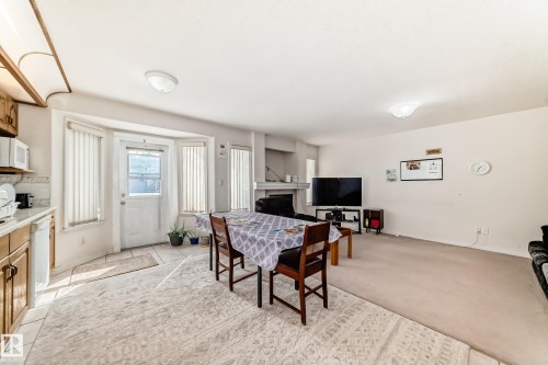 3135 34B Avenue Nw, Edmonton, AB - Indoor